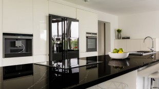 9902 STATUARIO BLACK UYGULAMA